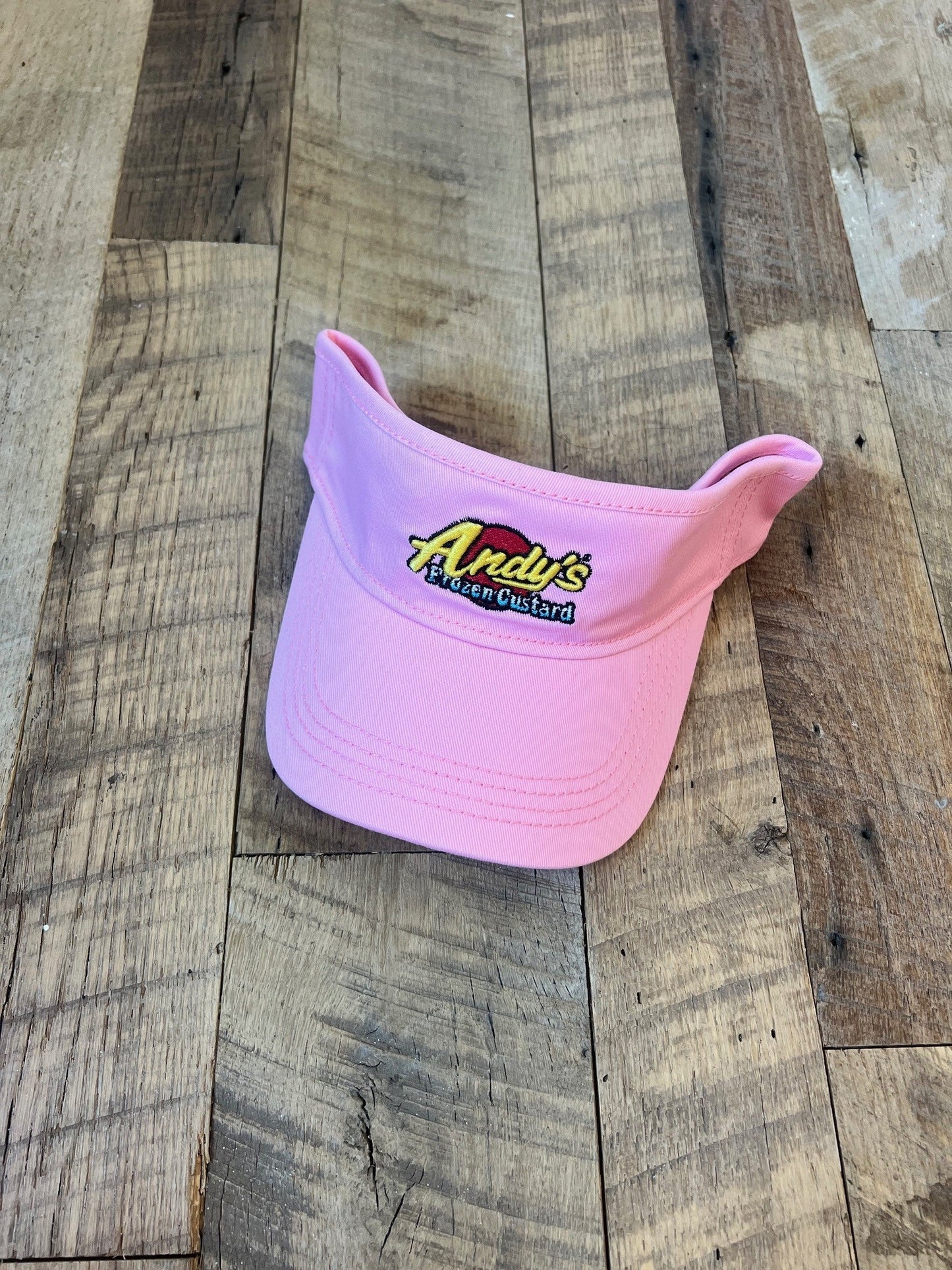 Andys visor-store uniform